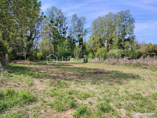 Terrain 1 959 m² Villeneuve L Archeveque