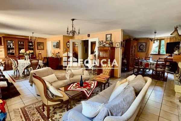 Maison 6 pièces 138 m²