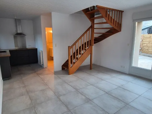 Location T3 dans longère