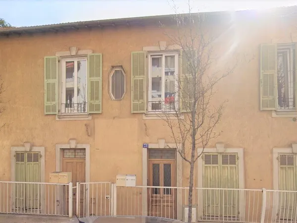 Bien immobilier de rendement Vente Nice 290m² 590000€
