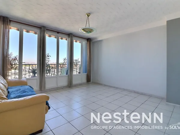 Appartement T4, Saint-Priest Centre ville, 71m2, dernier étage, balcon et cave