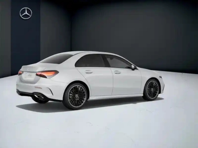 Mercedes Classe A 200 d berline amg line — photo 20