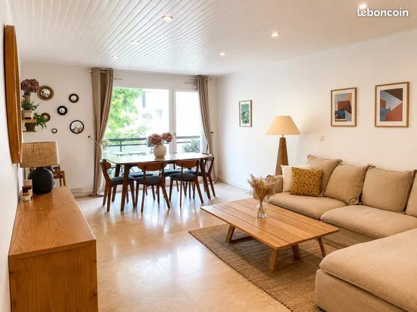 Appartement 5 pièces - 91m2 - Triangle d'or/Haras