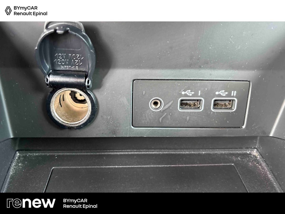 Renault Captur TCe 90 — photo 20
