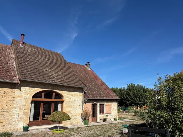 Charmante maison de village en pierre