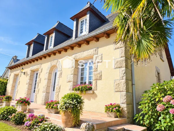 Maison de caractère, confort et beaux volumes
