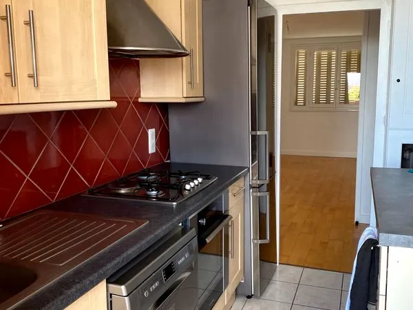 Appartement T3 lumineux Villeurbanne Gratte-Ciel 2 Balcons