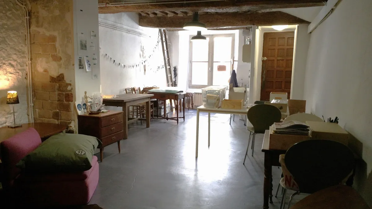 Photo 1