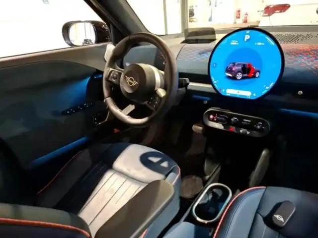 Mini Aceman se 218ch favoured — photo 3