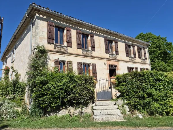 Maison 13 pièces 480 m²