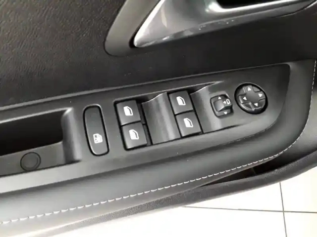 Peugeot 208 hybrid 110 ch e-dcs6 — photo 20