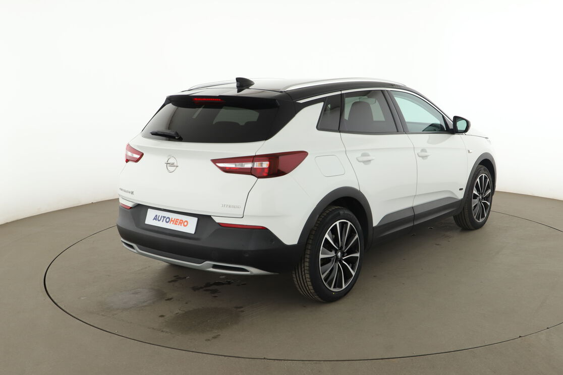Opel Grandland X 1.6 Hybrid Elite Auto — photo 5