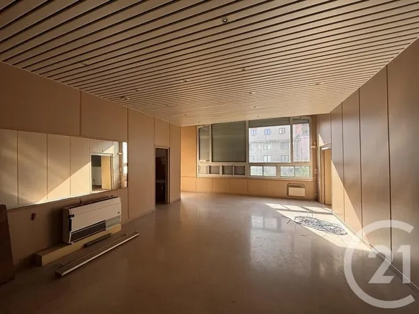 Local 531 m²