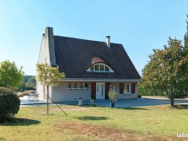 Maison de charme 6 pièces - 130 m² habitables - Côteau Bord de Loire