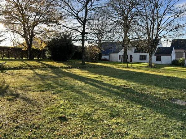 LONGERE PROCHE CENTRE