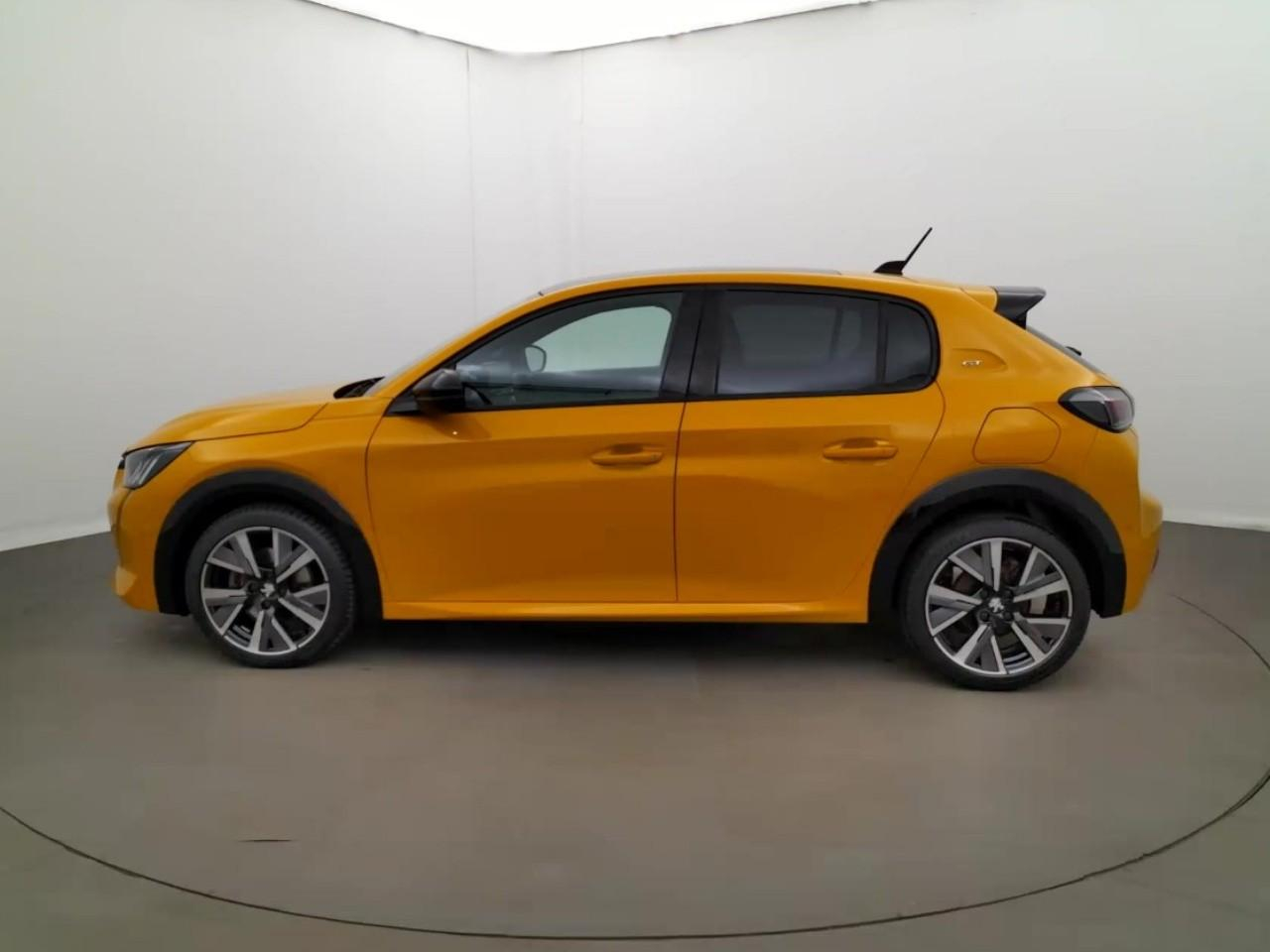 Peugeot 208 puretech 100 s&s eat8 gt — photo 2