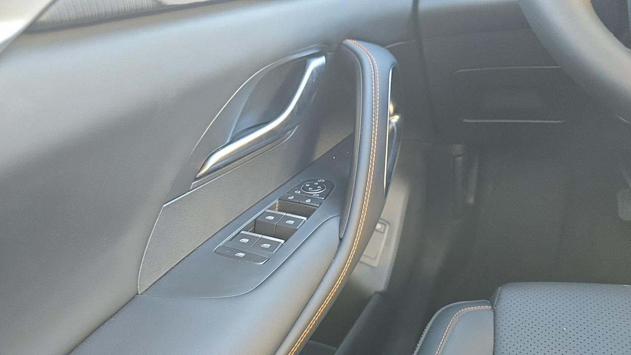BYD Sealion 5 1.5l DM-i 212 ch PHEV — photo 17
