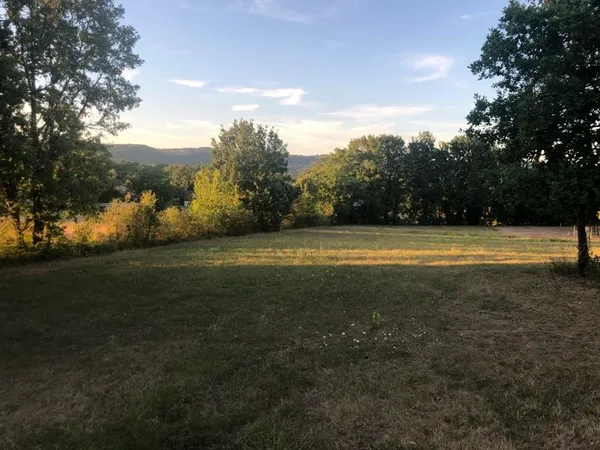 Terrain 4380 m²