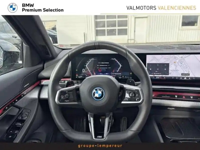 Bmw Serie 5 série 5 530e 299ch m sport — photo 4