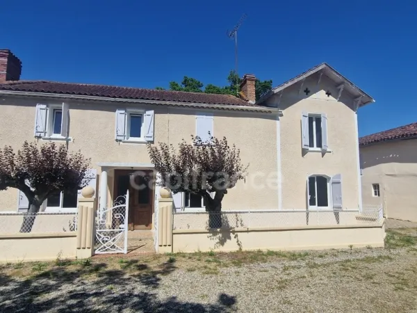 Maison 8 pièces 272 m²