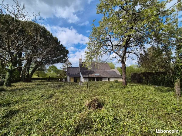 Maison de 120 m2 habitable dans un hameau avec 900 m2 de terrains