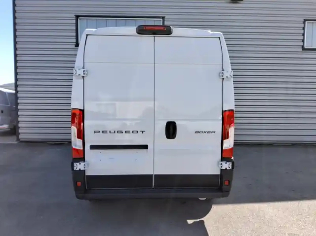 Peugeot Boxer fourgon nouveau fgn 3.5 t l2h2 140 s&amp;s bvm6 — photo 6