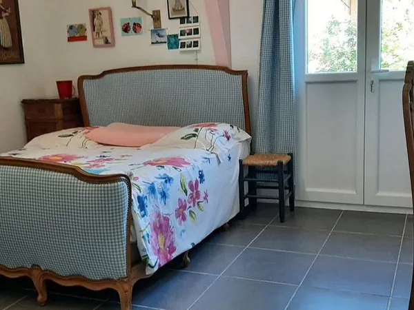 A l'année ou longue durée, chambre meublée 15m2 -Aude-