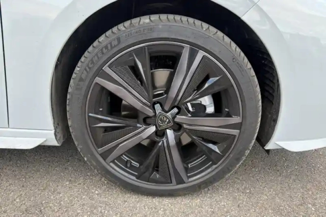 Peugeot 308 hybrid 145 e-dcs6 — photo 90