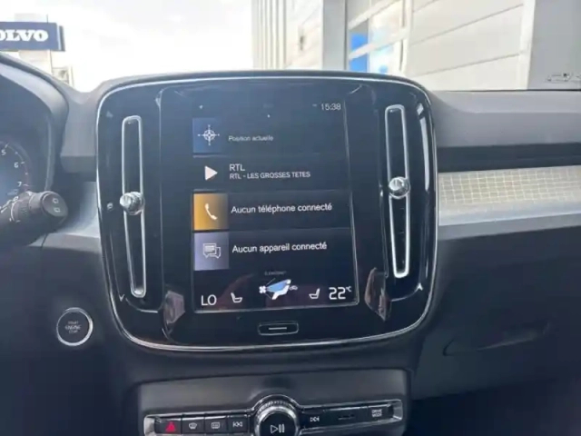 Volvo Xc40 t2 129ch momentum business geartronic 8 — photo 9