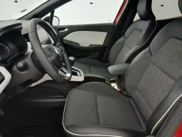 Renault Clio 1.0 tce 90ch techno — photo 7