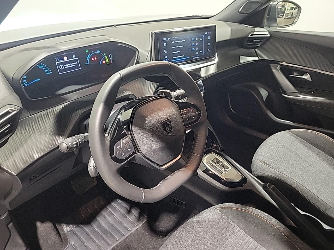 Peugeot 2008 hybrid 145 e-dcs6 style — photo 9