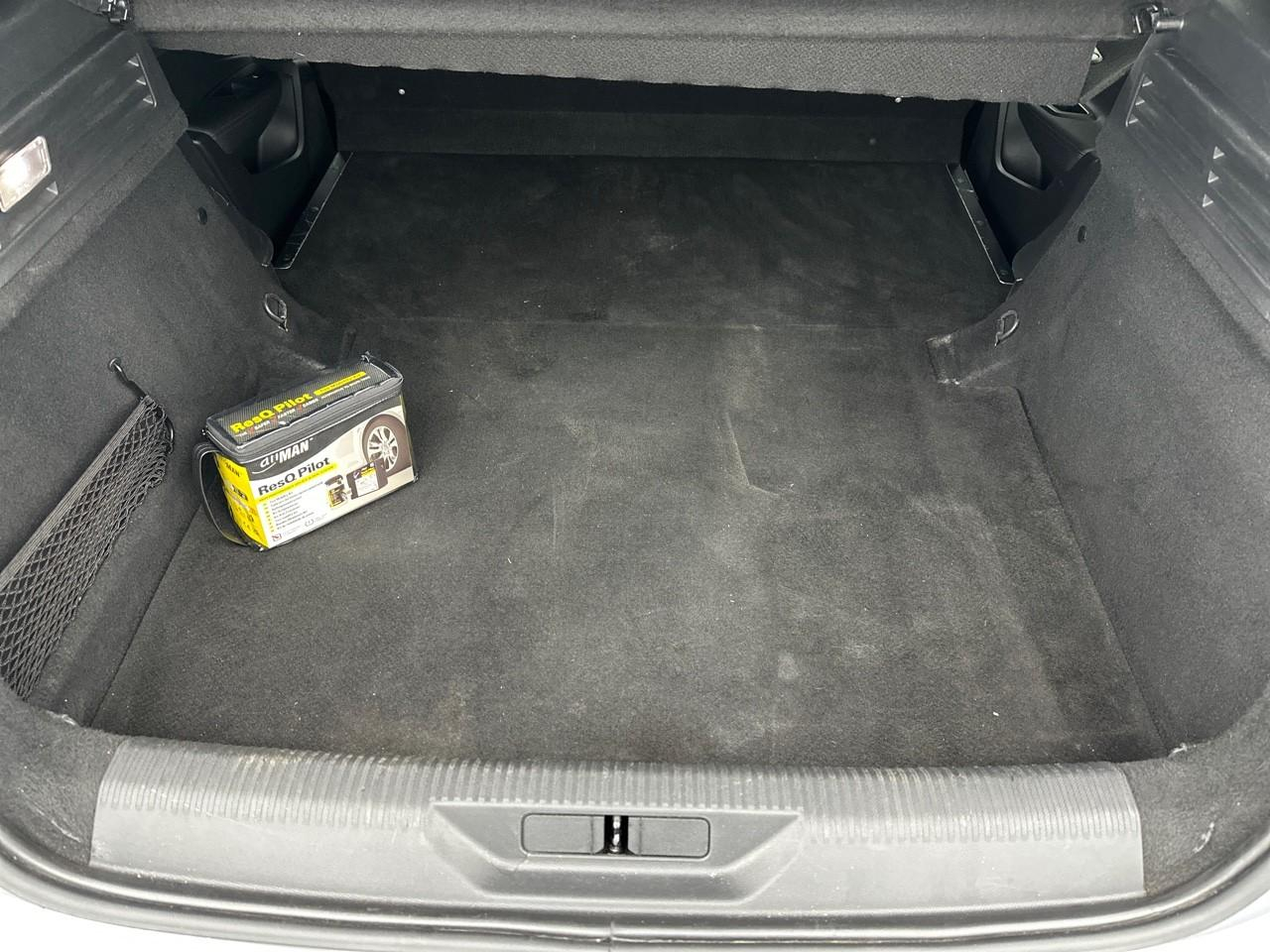 Peugeot 308 bluehdi 130ch s&s eat8 allure pack — photo 6