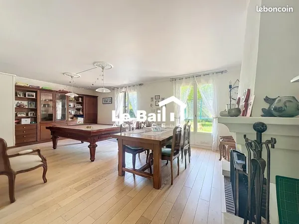 Maison 7 pièces 161 m²