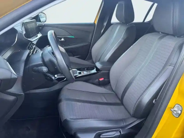 Peugeot 208 puretech 100 s&amp;s bvm6 — photo 7
