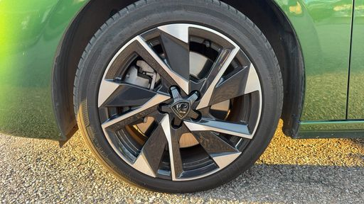 Peugeot 308 1.6 PureTech 180 Hybrid EAT8 - Allure Pack – 2022 – 42191 km – Hybride rechargeable – Boîte Automatique — photo 31