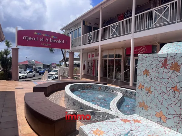 Local commercial de 49m2 Galerie commerciale en plein centre