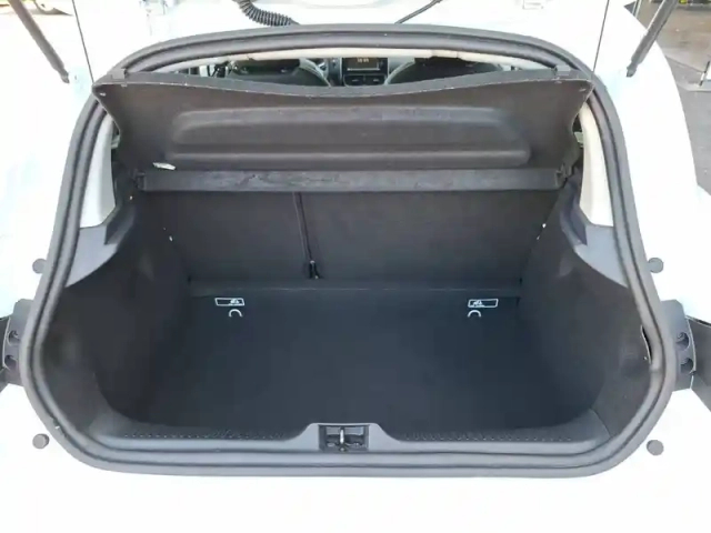 Renault Clio dci 90 e6c — photo 11