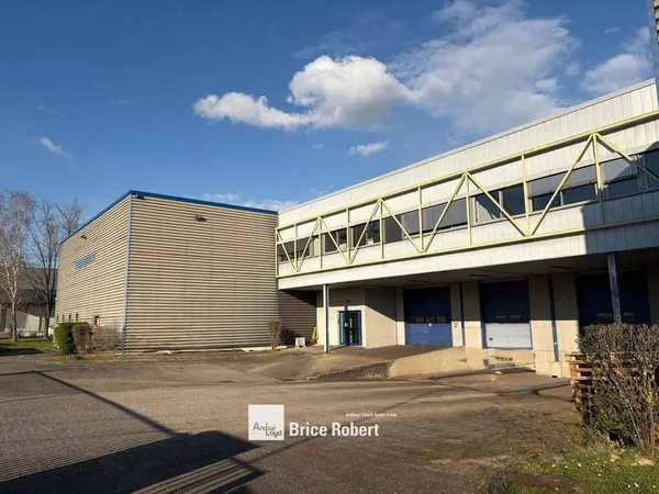 Local d'activité 2242 m²