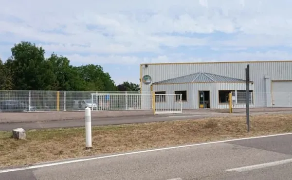 Local 2000 m²