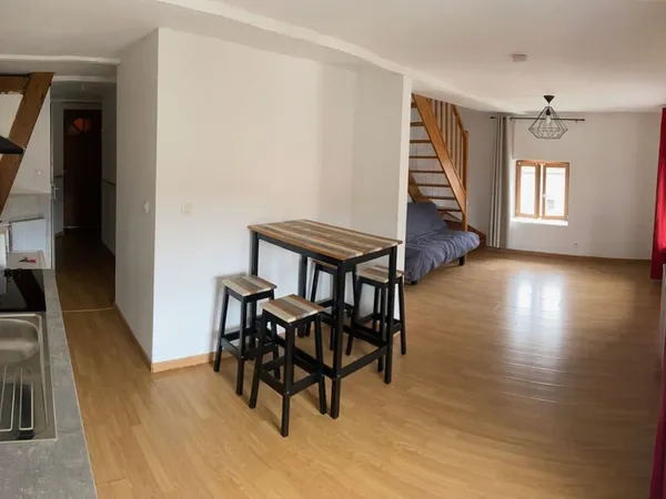 Appartement T2 DUPLEX IS SUR TILLE