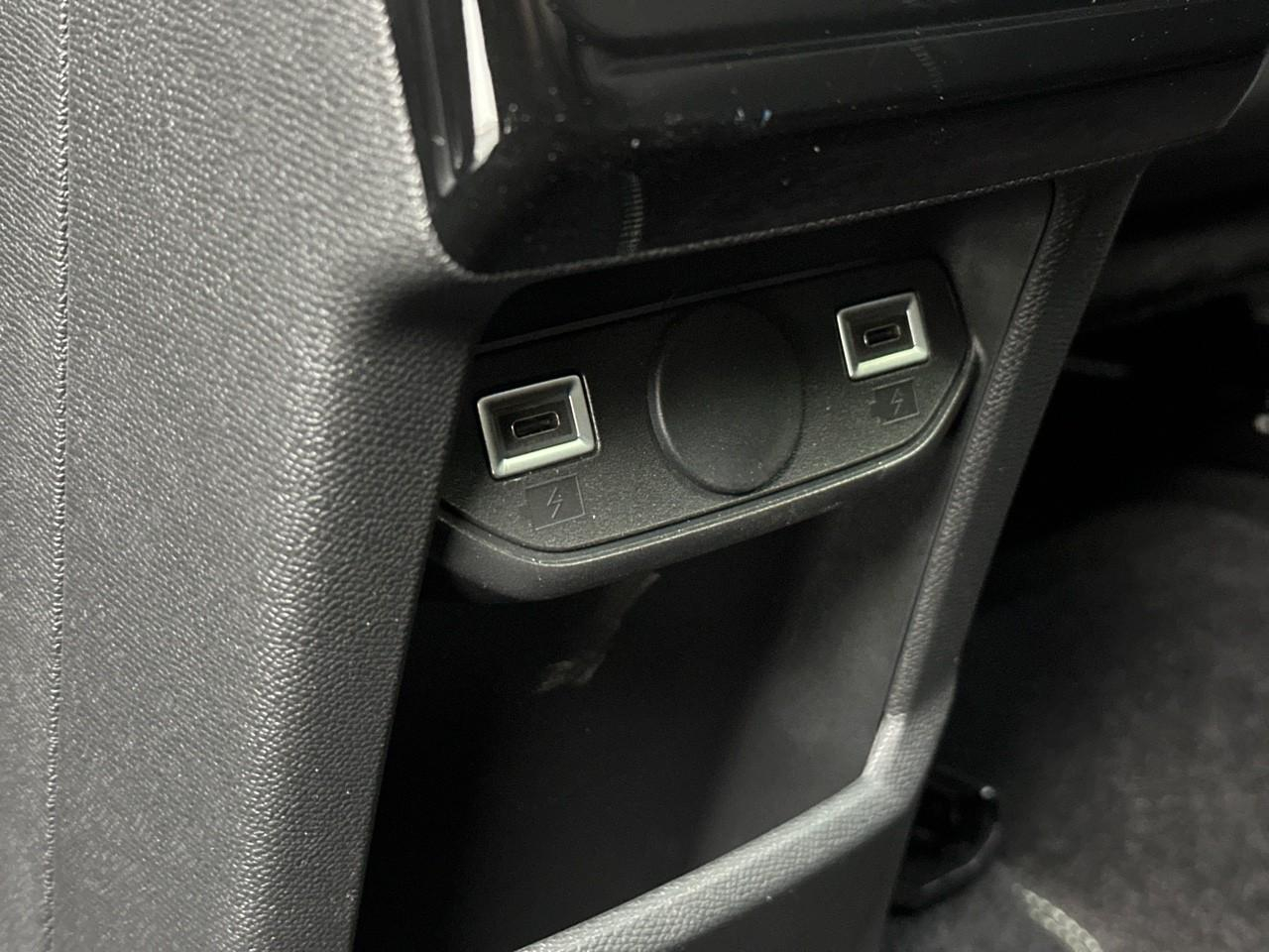 Peugeot 5008 hybrid 145 ch e-dcs6 gt — photo 41