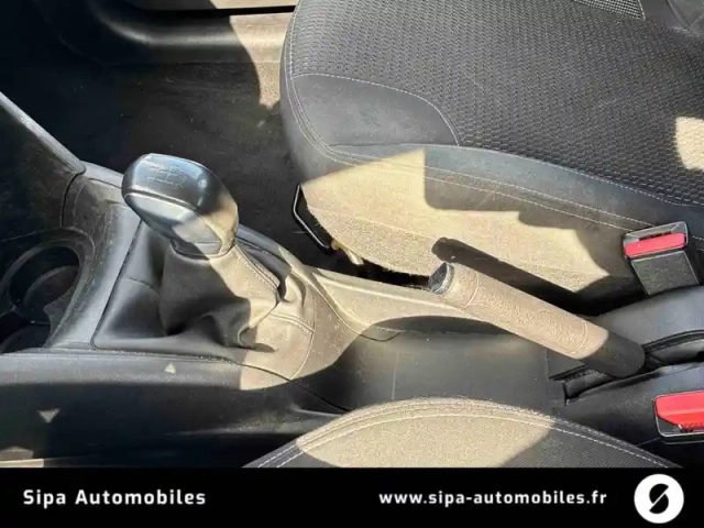 Peugeot 208 1.2 puretech 110ch s&amp;s bvm5 — photo 17