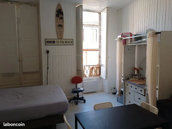 Appartement Location Bordeaux 1p 19m² 660€