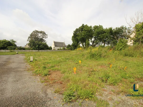 Terrain 713 m²