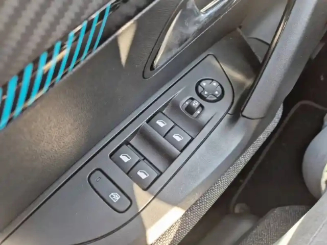 Peugeot 2008 puretech 100 s&amp;s bvm6 — photo 46