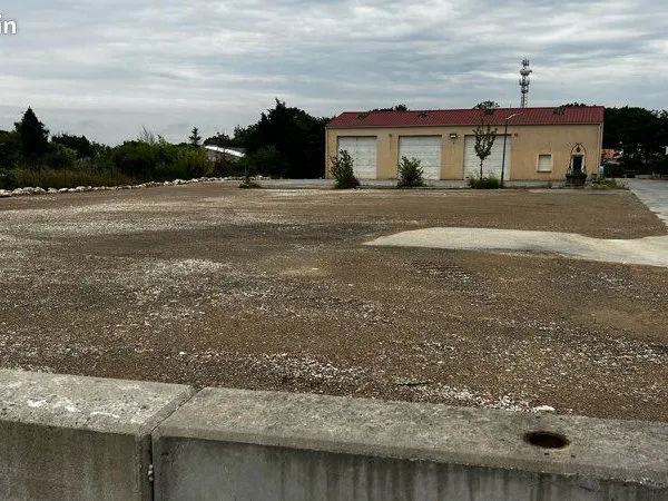 Local industriel et terrain