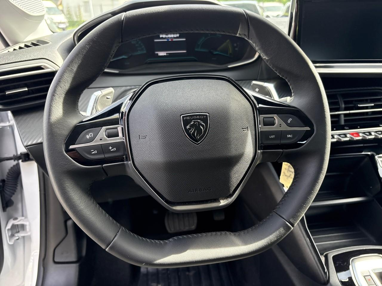 Peugeot 208 1.2 hybrid 110ch style e-dcs6 — photo 12
