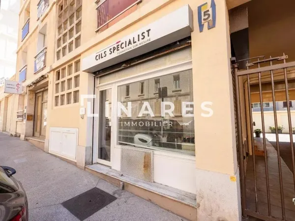 Vends local commercial - 17.35 m² - 1 pièce - Marseille 7Ème 13007
