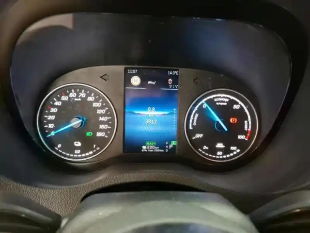 Mercedes Sprinter e 314 fourgon standard — photo 7