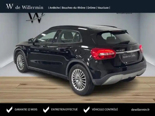 Mercedes Gla 180 intuition — photo 34